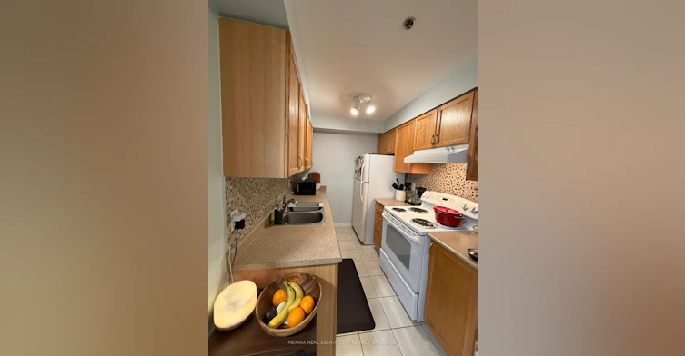 307-4 Dayspring Circle, Brampton, ON, L6P 2Z5 - 12