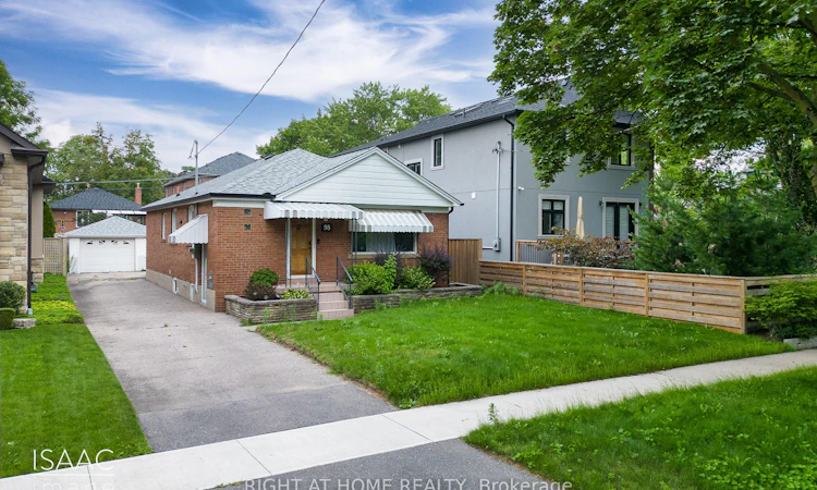 98 Yorkview Drive