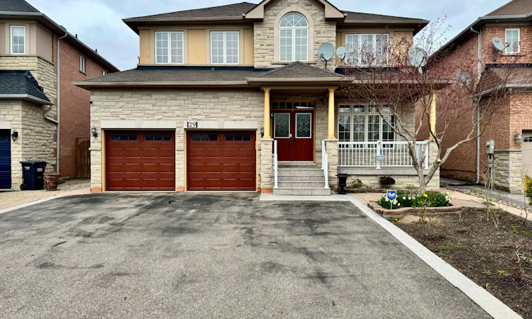 29 Lynnvalley Crescent
