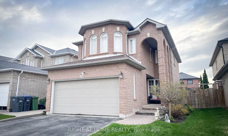 63 Pavin Crescent