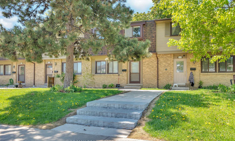 102-105 Hansen Road N