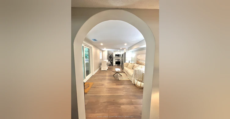 Lower Level-964 Albertson Crescent, Mississauga, ON, L5H 3C7 - 3