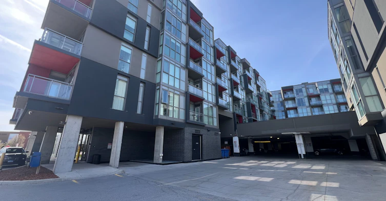 D414-5220 Dundas Street, Burlington, ON, L7L 0J4 - 2