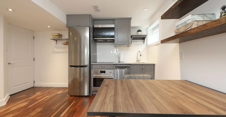 3 Keywell Court, Toronto, ON, M8Y 1S5 - 31