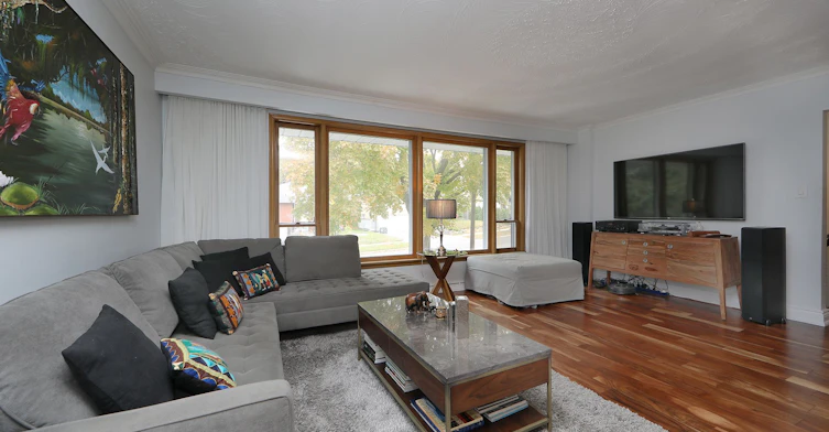 3 Keywell Court, Toronto, ON, M8Y 1S5 - 2