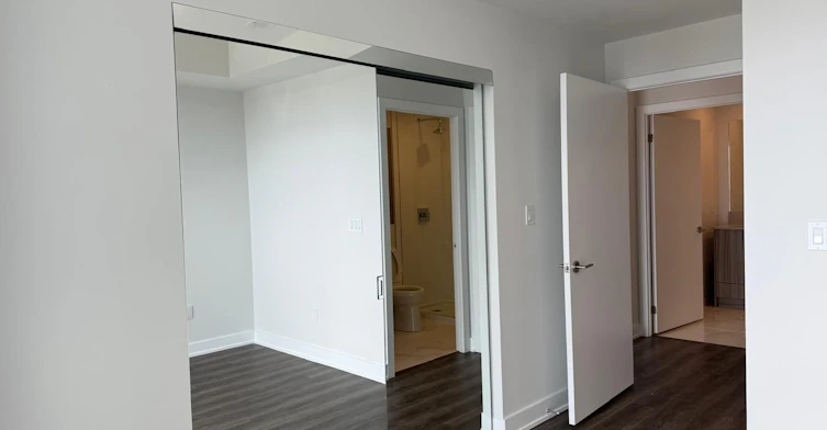 1007-430 Square One Drive, Mississauga, ON, L5B 0L6 - 17