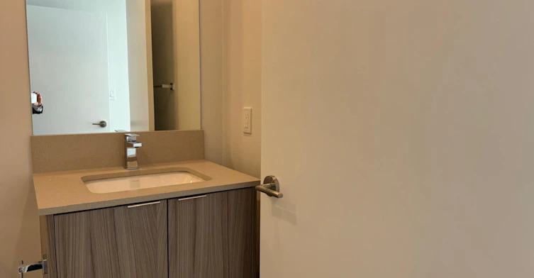 1007-430 Square One Drive, Mississauga, ON, L5B 0L6 - 21