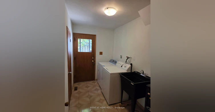 1010 Bloor Street, Mississauga, ON, L4Y 2N2 - 10