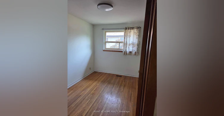 1010 Bloor Street, Mississauga, ON, L4Y 2N2 - 16