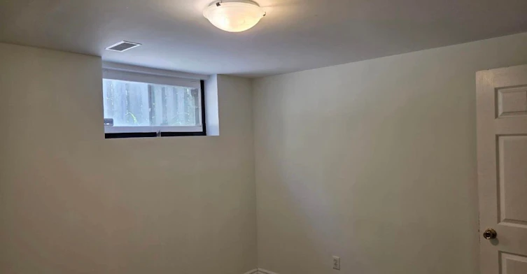 1010 Bloor Street, Mississauga, ON, L4Y 2N2 - 7