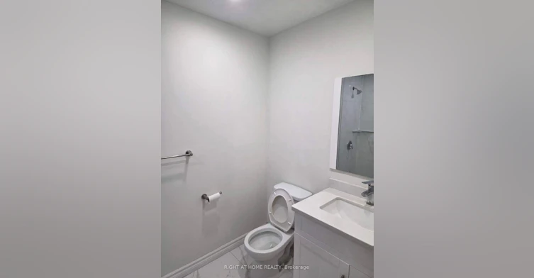 1010 Bloor Street, Mississauga, ON, L4Y 2N2 - 18