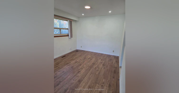 1010 Bloor Street, Mississauga, ON, L4Y 2N2 - 20