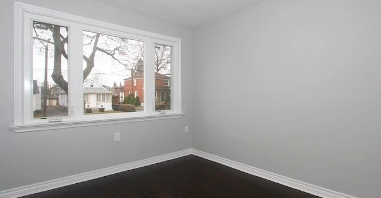 30 Elder Avenue, Toronto, ON, M8W 1S4 - 4