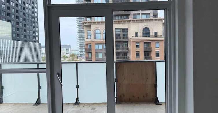 519-430 Square One Drive, Mississauga, ON, L5B 0L6 - 31