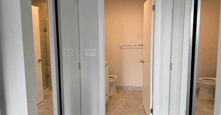 519-430 Square One Drive, Mississauga, ON, L5B 0L6 - 21