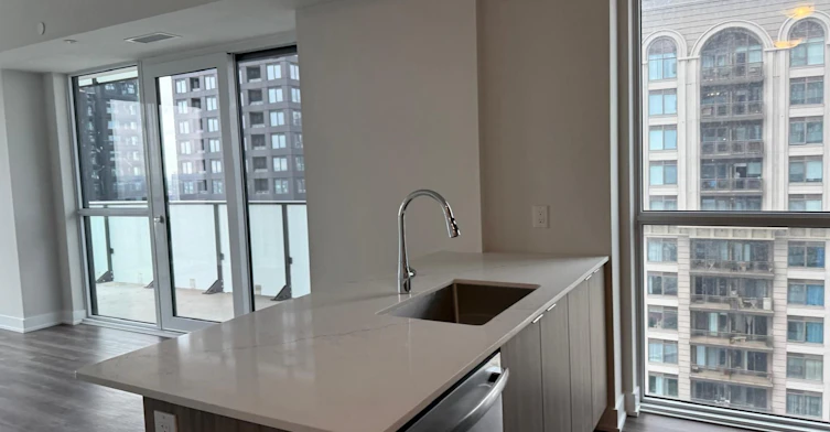 3311-430 Square One Drive, Mississauga, ON, L5B 0L6 - 5