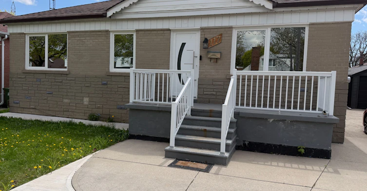 117A Redwater Drive, Toronto, ON, M9W 2A3 - 2