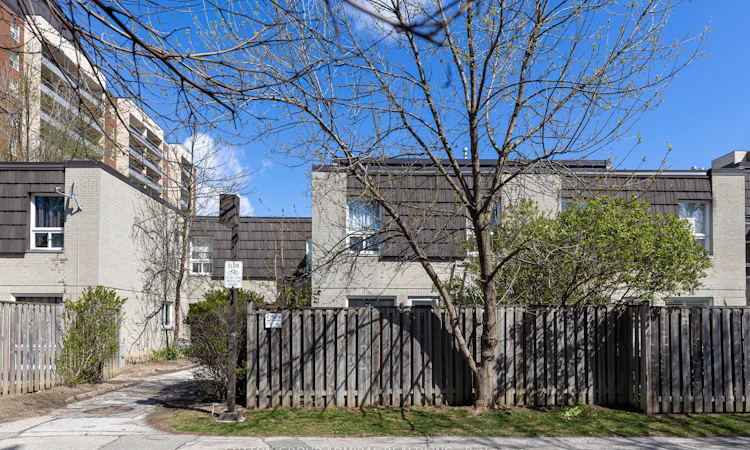 11-21 Four Winds Drive