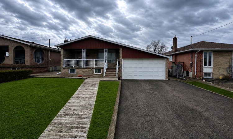 83 Spenvalley Drive