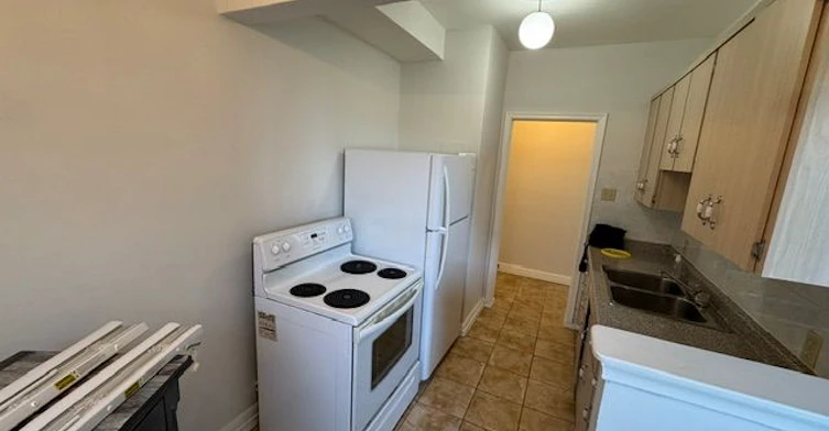 1-1 Wandle Avenue, Toronto, ON, M3M 2L1 - 5
