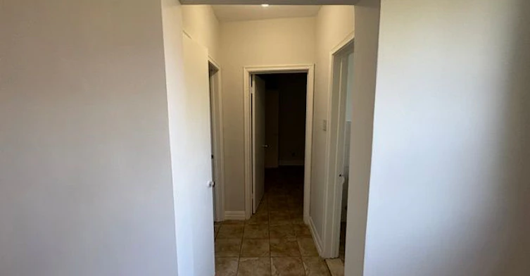 1-1 Wandle Avenue, Toronto, ON, M3M 2L1 - 13