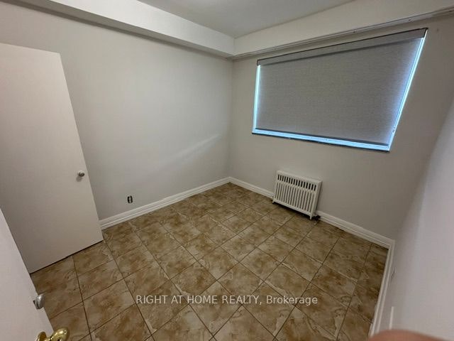 1-1 Wandle Avenue, Toronto, ON, M3M 2L1 - 9
