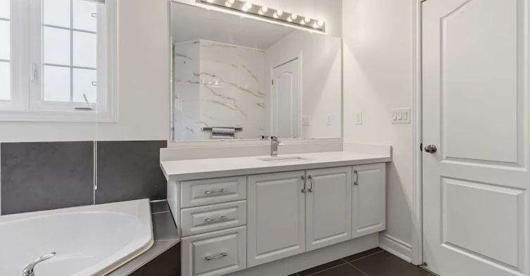 135 Innville Crescent, Oakville, ON, L6L 0B8 - 11