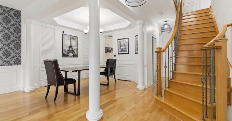 135 Innville Crescent, Oakville, ON, L6L 0B8 - 2