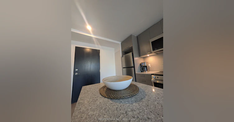 1005-1808 St Clair Avenue W, Toronto, ON, M6N 0C1 - 29