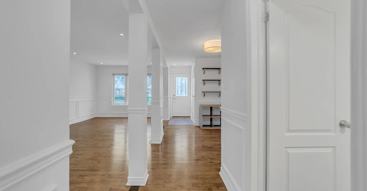 41 Monarchdale Avenue, Toronto, ON, M6M 2S6 - 20