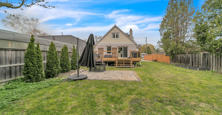 41 Monarchdale Avenue, Toronto, ON, M6M 2S6 - 7