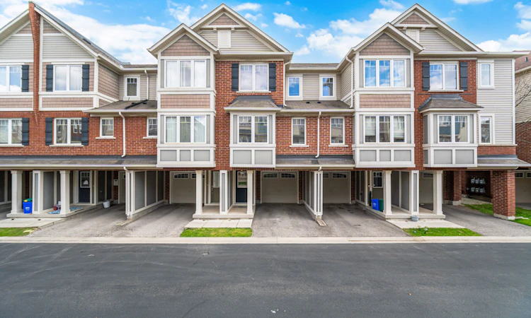 64-6020 Derry Road W