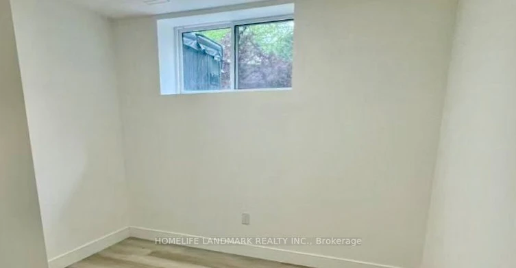 1556 Crestview Avenue, Mississauga, ON, L5G 3P6 - 6