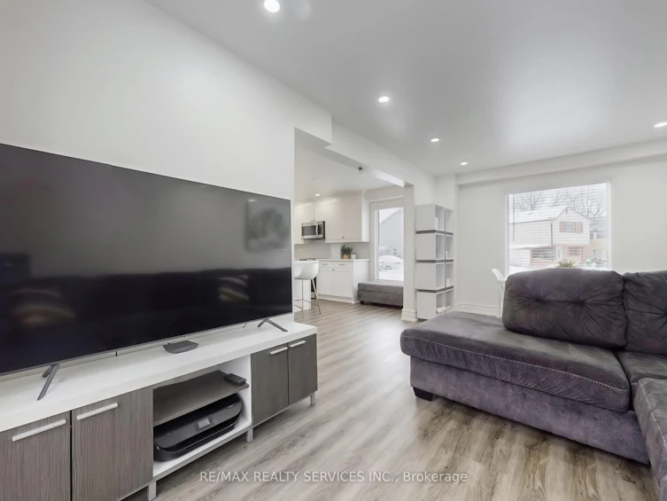 30 Haley Court, Brampton, ON, L6S 1N6 - 11
