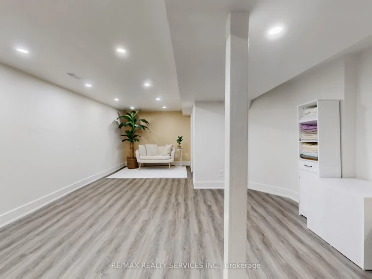30 Haley Court, Brampton, ON, L6S 1N6 - 35