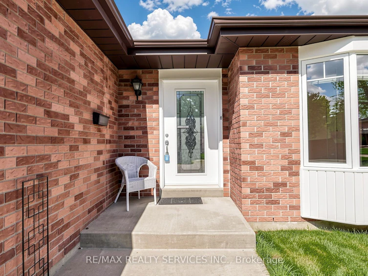 72 Nantucket Crescent, Brampton, ON, L6S 3X5 - 3