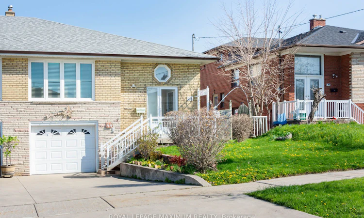 44 Fallingdale Crescent
