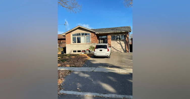 18 Rowse Crescent, Toronto, ON, M9P 3L5 - 19