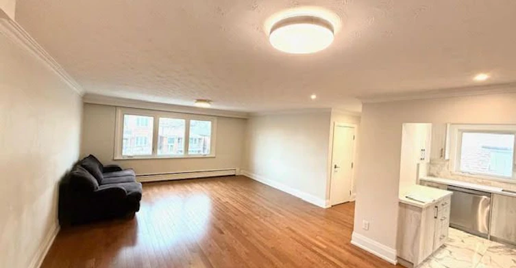 25 Donald Avenue, Toronto, ON, M6M 1J9 - 6