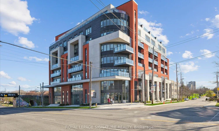 701-2433 Dufferin Street