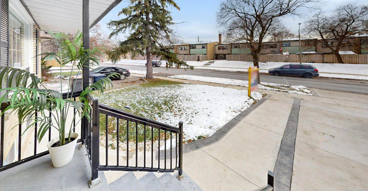 189 Kingsview Boulevard, Toronto, ON, M9R 1V7 - 2