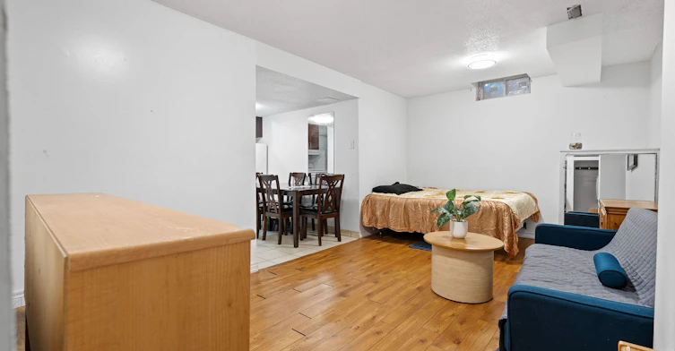 BSMT-161 Bob Yuill Drive, Toronto, ON, M9M 0B1 - 4
