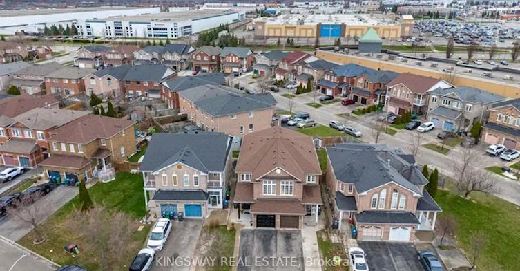 UPPER-803 Khan Crescent, Mississauga, ON, L5V 2R2 - 2