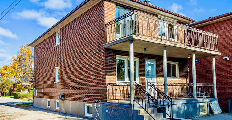 4-977 Glencairn Avenue, Toronto, ON, M6B 2A8 - 2