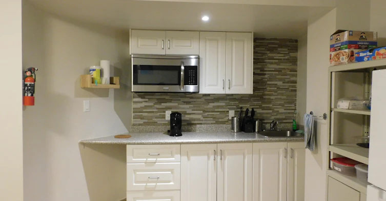 1132 Queen Street W, Mississauga, ON, L5H 4K2 - 3