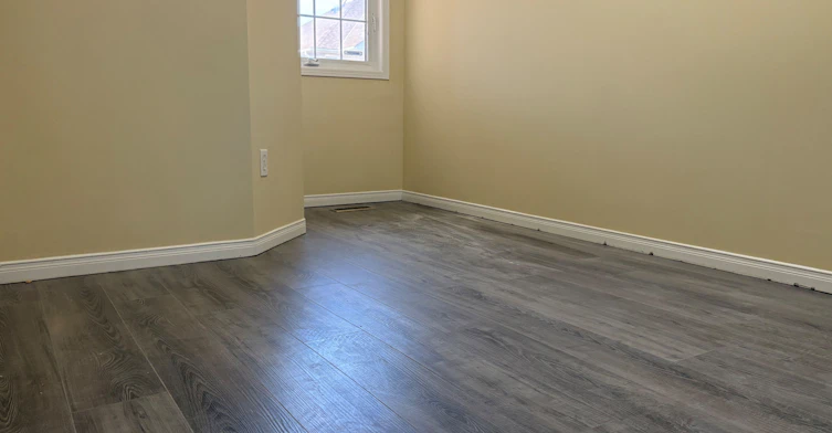 25 Shining Star Crescent, Toronto, ON, M6M 5L6 - 8
