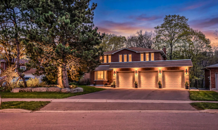 3417 Sanderling Crescent