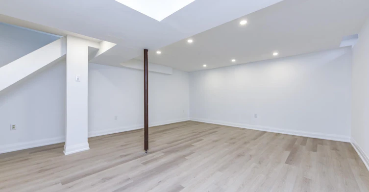 4 Hardcastle Court, Brampton, ON, L6S 2A9 - 42