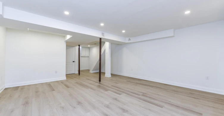 4 Hardcastle Court, Brampton, ON, L6S 2A9 - 44