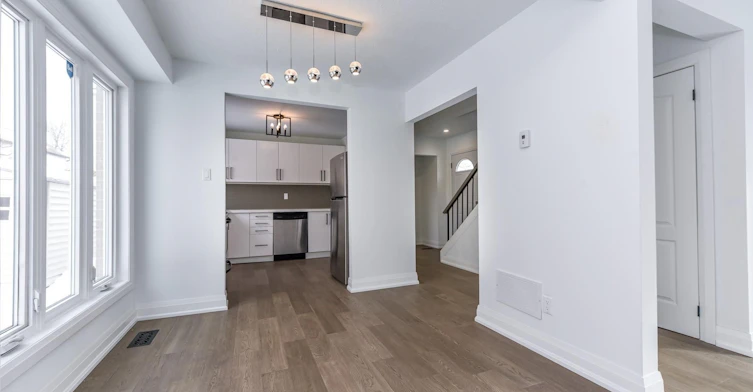 4 Hardcastle Court, Brampton, ON, L6S 2A9 - 15